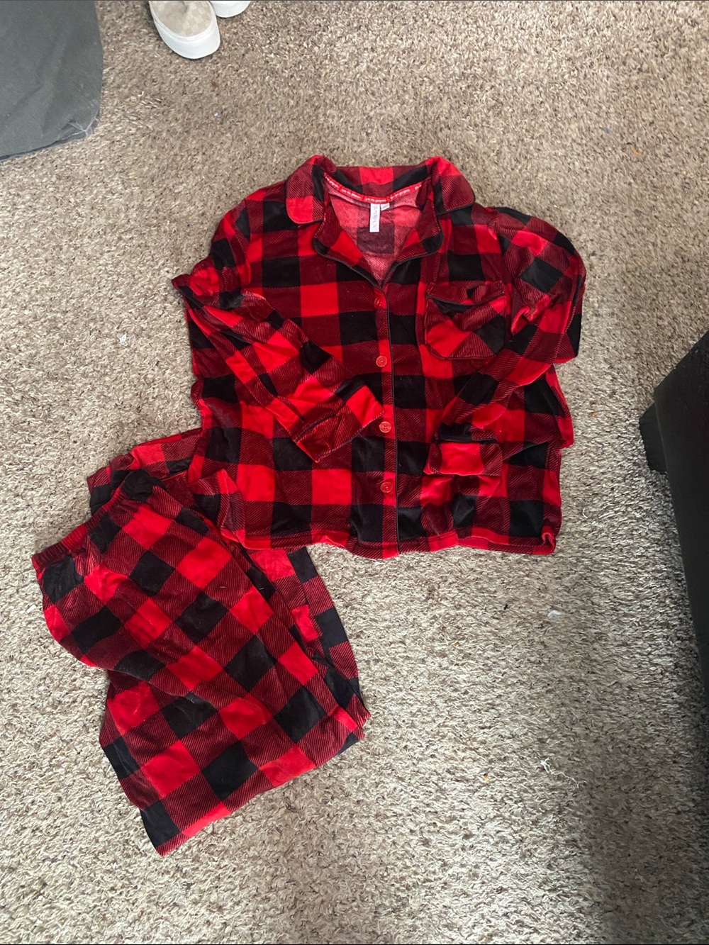 Women’s Red & Black Buffalo Plaid Pajama Set
